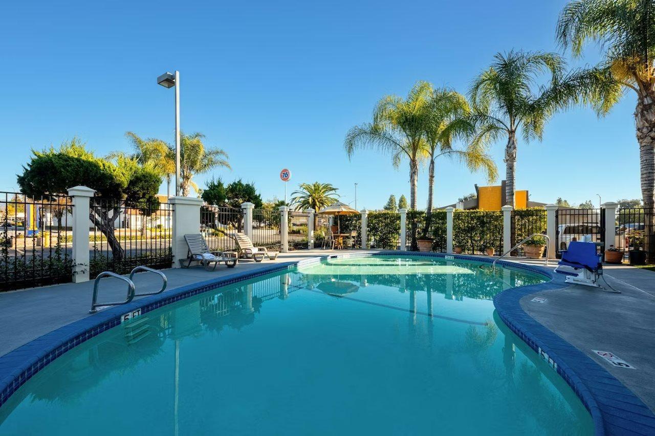 Comfort Inn Gilroy Buitenkant foto